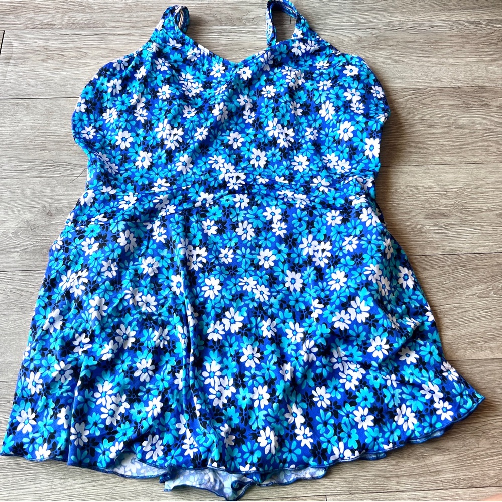 T.H.E. Swimwear Swimsuit Dress Peplum 26W Floral Blue